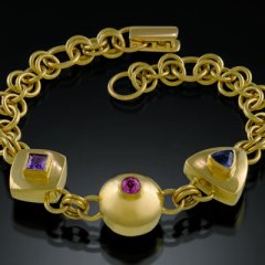 18k-saphire-link-bracelet